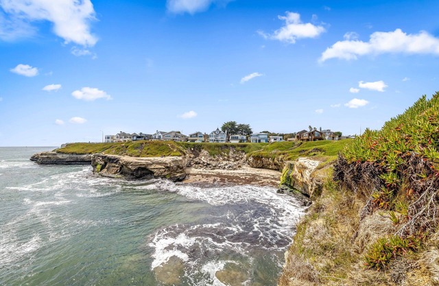 3977 Cliff House - Ocean Front Santa Cruz Home