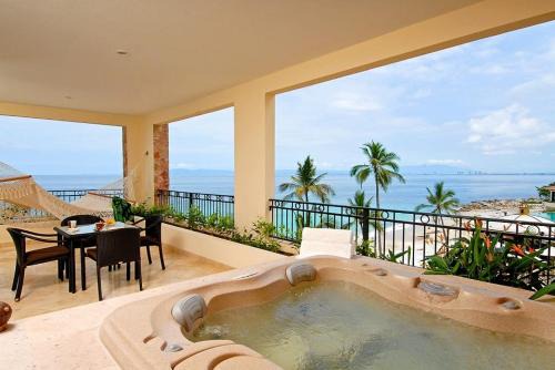 3BD Garza Blanca Puerto Vallarta Luxury Resort