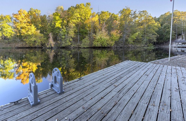 3bd Tranquil Lakefront Escape, Private Dock