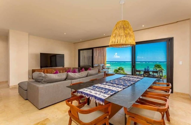 3BR Beachview at Antal w/Rooftop | Tankah Bay Stay