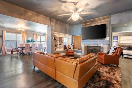 3BR Charming House with BBQ & Near Pearl District