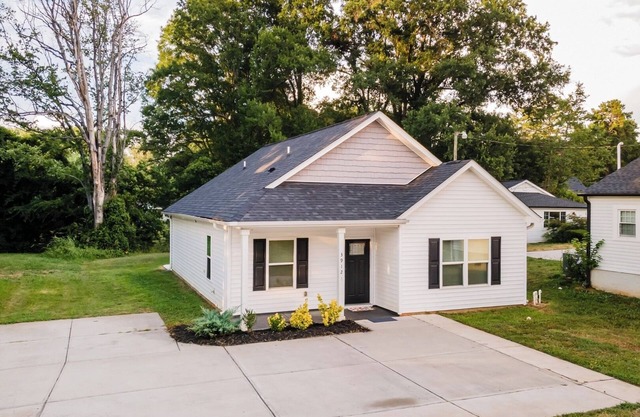 3BR Getaway | Hot Tub, Games and Family Fun