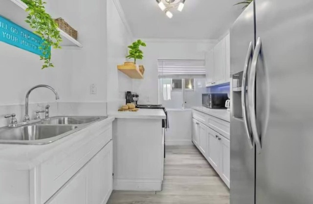 3BR Steps to Sand Ocean Breeze