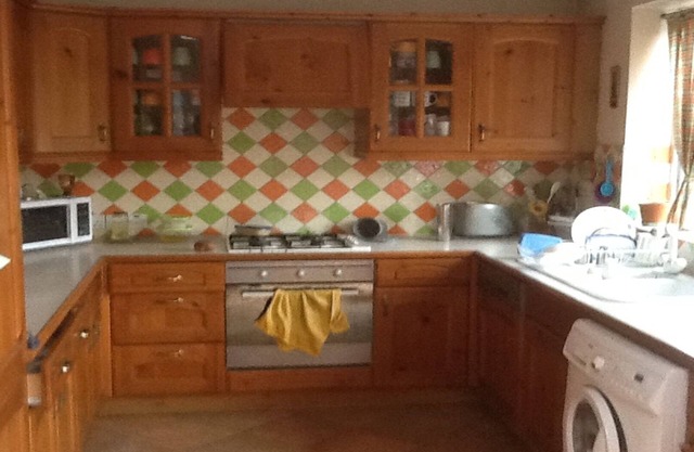 4 BED SEMI DETACHED PROPERTY