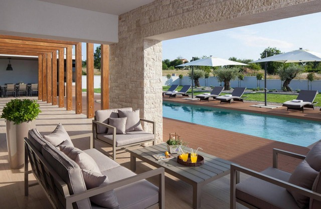 4 bedroom accommodation in Sveti Bartul