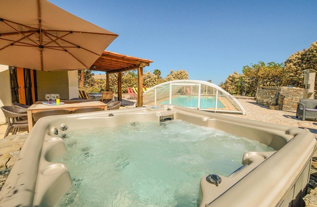 4 bedroom accommodation in Linguizetta