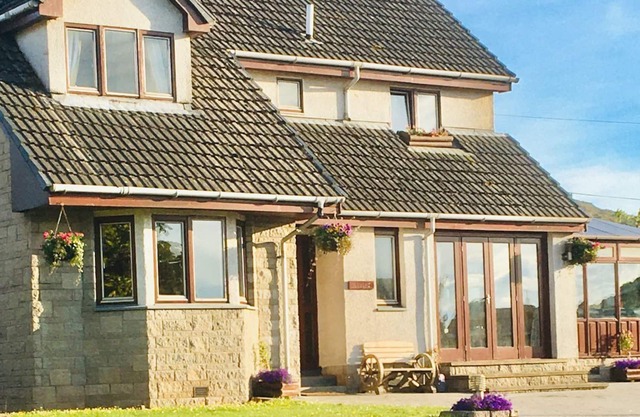4 bedroom accommodation in Campbeltown