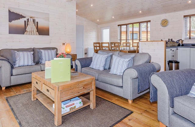 4 bedroom accommodation in Owslebury, Winchester