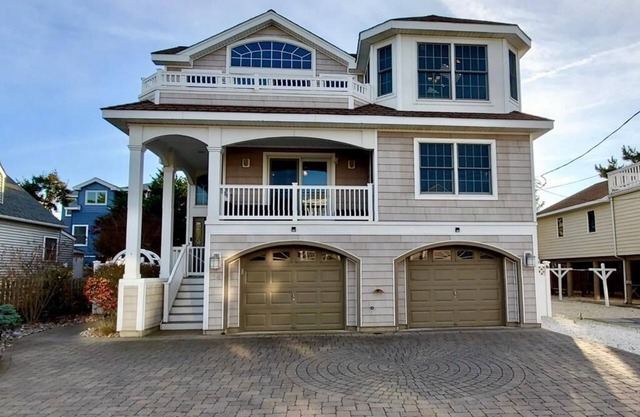 4 bedroom accommodation in Brant Beach