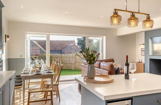 4 bedroom accommodation in Bacton