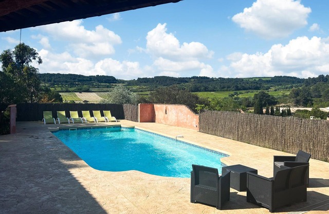 4 bedroom accommodation in Cruzy