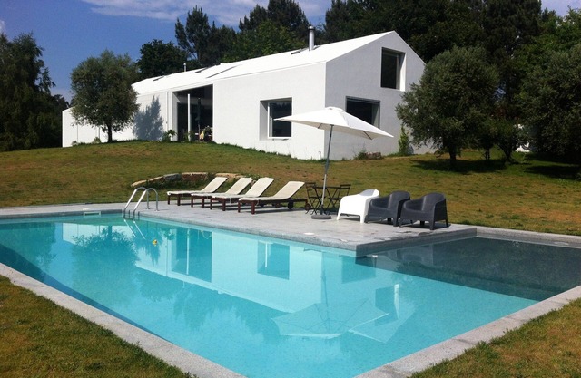 4 bedroom house with private pool