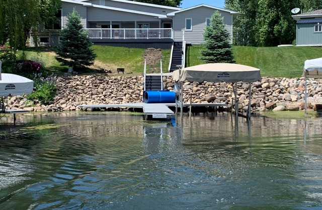 4 Bedroom House/Vacation Rental with Lake Access
