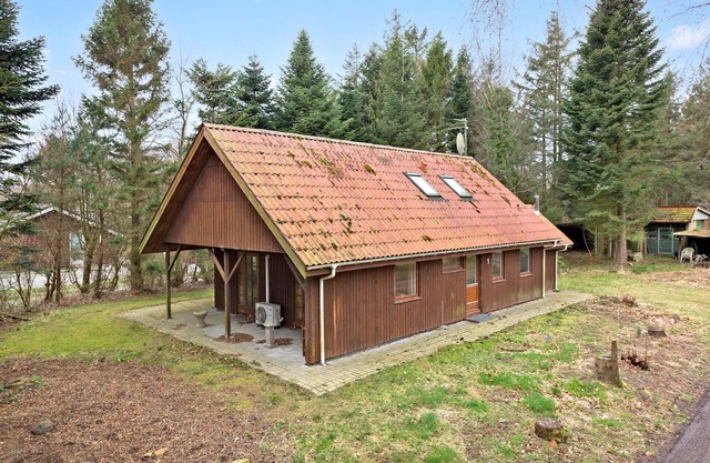 4 bedroom pet friendly home in Thyholm