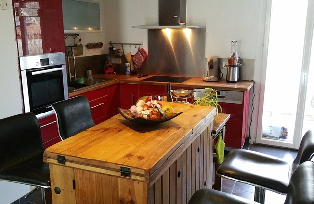 4 Bedroom Private vacation home in Cestas