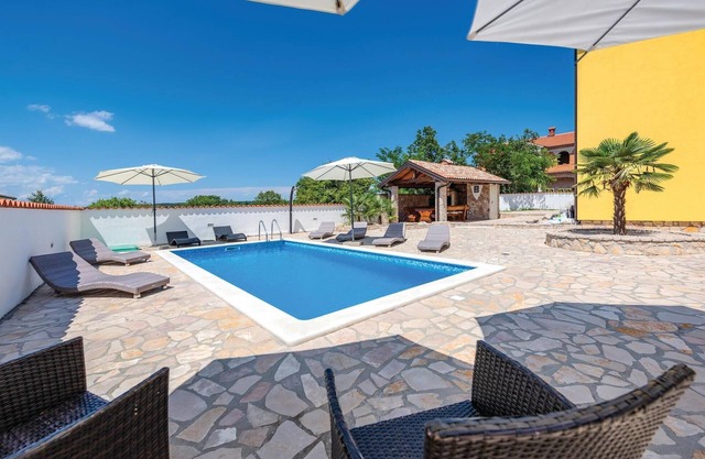 4 bedroom stunning home in Labin
