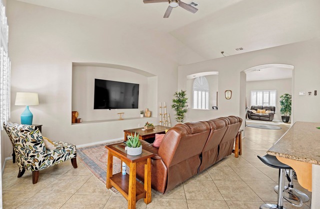 4 Bedroom Vegas Retreat by StayLage