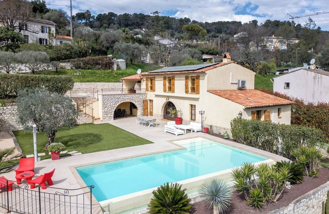 4 bedroom villa in la colle-sur-loup