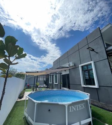 4 Bedrooms THE OCEANZ 19 PANTAI KEMPADANG Kuantan