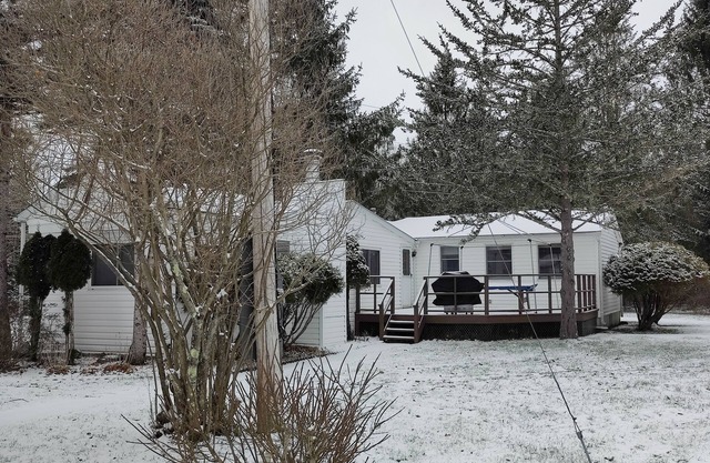 4 BR, walk to pristeen lake, forest trails, private Northern Catskills getaway