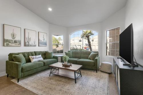 4 King Size Beds - Hot Tub & Pool