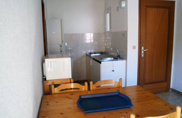 4-person apartment -10/70