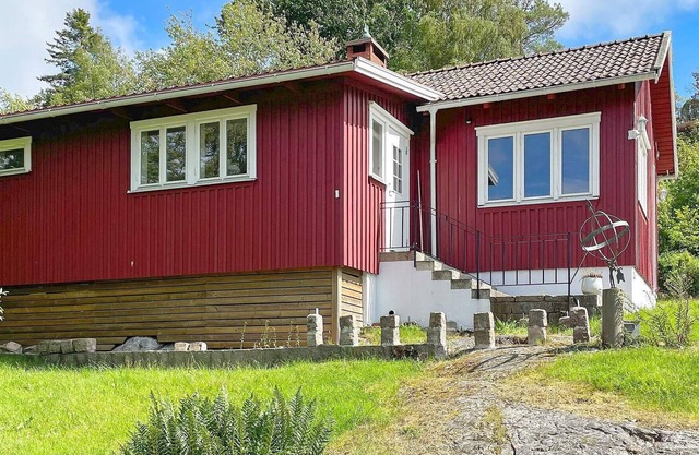 4 person holiday home in UDDEVALLA