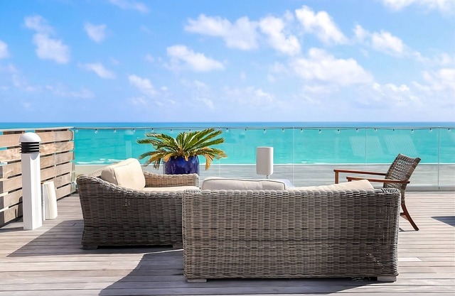 4 Spacious Units, Sea, Sun and Sand in Miami, Outdoor Pool, Pets Allowed!