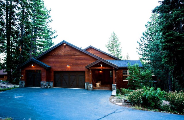 4000 sqft Luxury Home sleeps 10