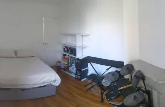 40m2 Flat, Lovely and Spacious, Close to many 2024 Olympic strategic points.