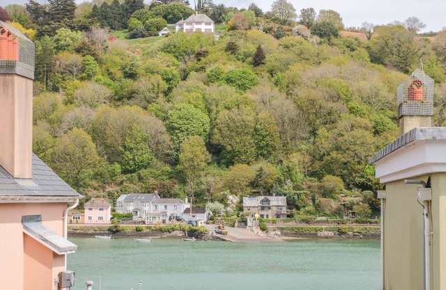 41 DART MARINA, family friendly, country holiday cottage in Dartmouth