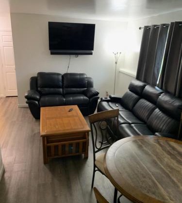 410 e45th 2 bedroom apartment