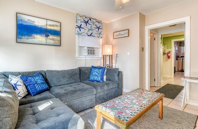 42 ABBOTT - 3-bedroom house located 2 blocks from Beach in Ocean Grove