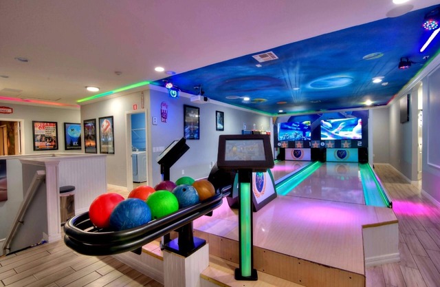 42 Bedrooms Bowling Villas Triple COMBO, Sleeps 116 people