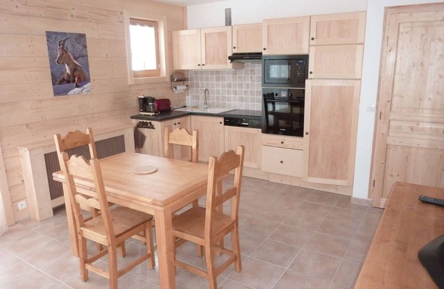 42M2 CLASS 3 STAR APARTMENT