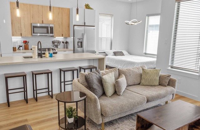 4BD Urban Retreat Prime Location Gym Parking