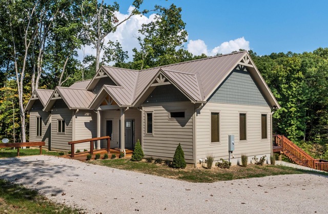 4BR, 3.5BA cabin