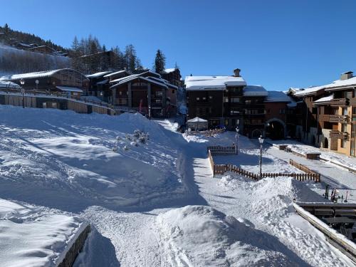 4P au pied des pistes, refait à neuf, La Plagne, avec WIFI