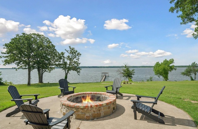 4th Nite Free! Lakefront Meets Hill Country - Pets