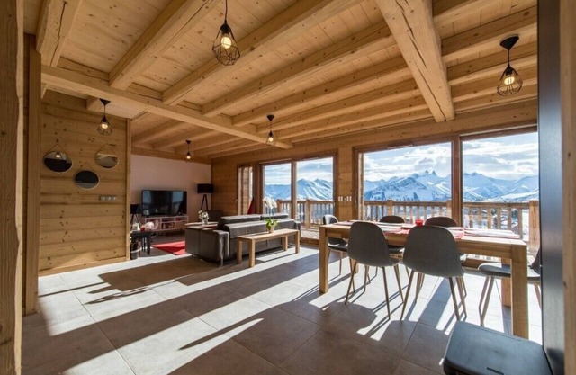 5 Attic bedrooms appartment on the ski slopes - up to 12 guests