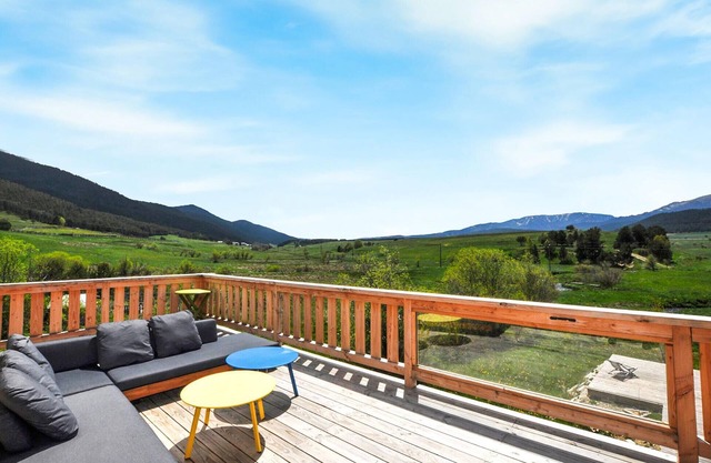 5 bedroom amazing home in Réal