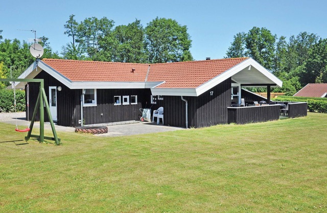 5 bedroom awesome home in Sydals