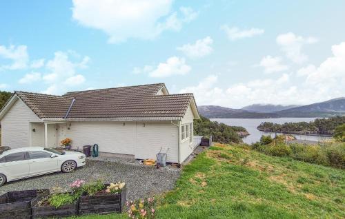 5 Bedroom Cozy Home In Valevåg