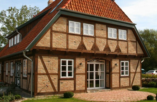 5* half-timbered FH, fireplace, sauna, WLAN approx. 250m to the beach