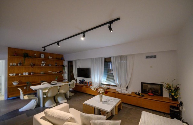 5 meters from the beach