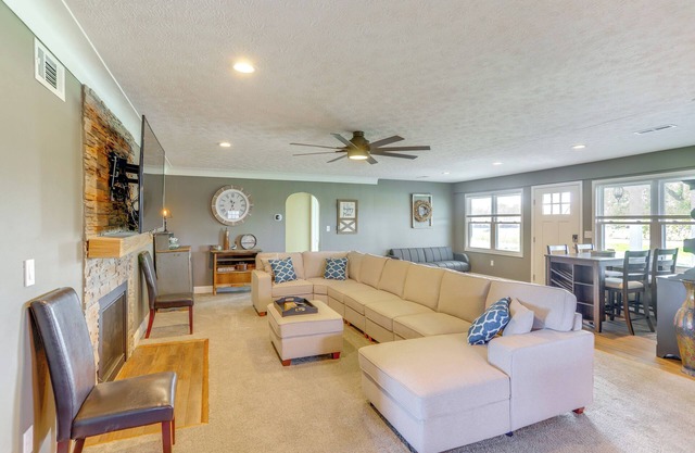 5 Mi to Lake: Port Clinton Home w/Gazebo & Grill!