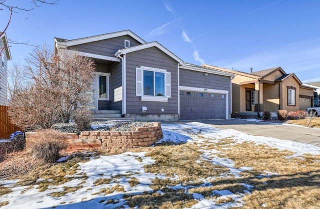 5 Min to USAFA - Private 3 Bdr upstairs apartment