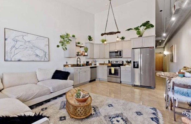 5 Star Boho-Chic apt with parking Gaslamp downtown San Diego. GLAMOROUS! 5207418
