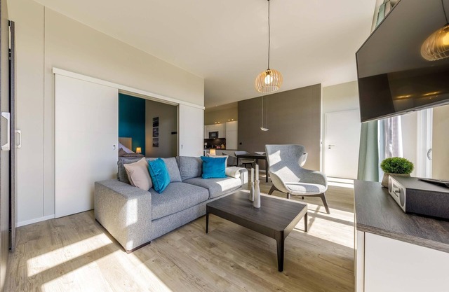 5-star vacation apartment with large south-facing balcony and view of the Bodden landscape