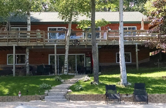 50ft TO WATER~GREAT LOCATION~STOCKED WITH CONVENIENCES!nLicense #008922